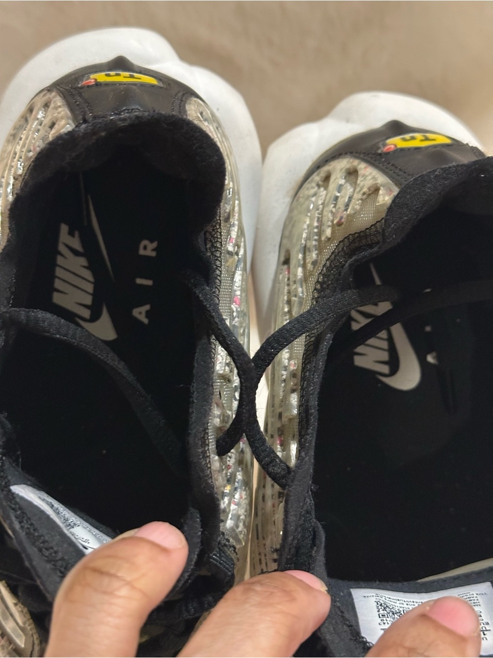 Nike Silver Speckled and Black Air Max Style Sneakers - Picture 4 of 12